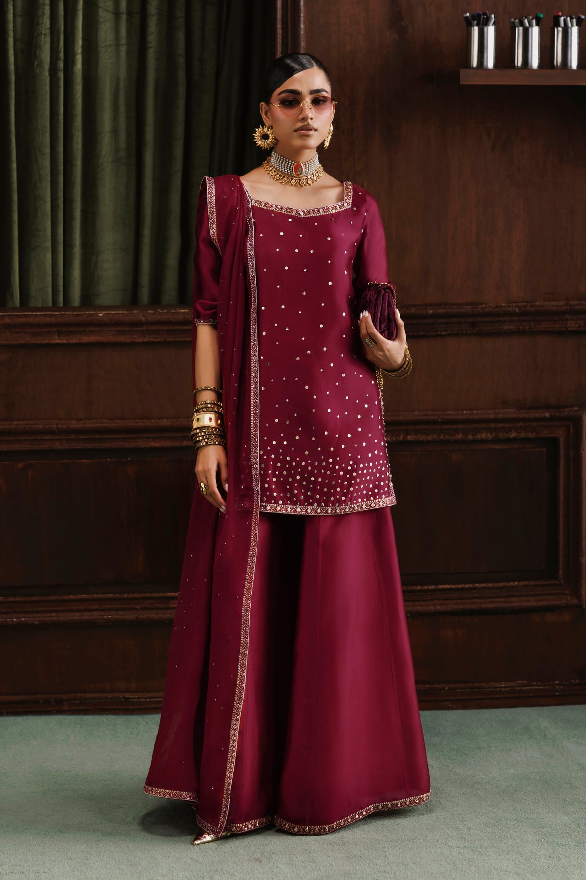 Sahar - 679