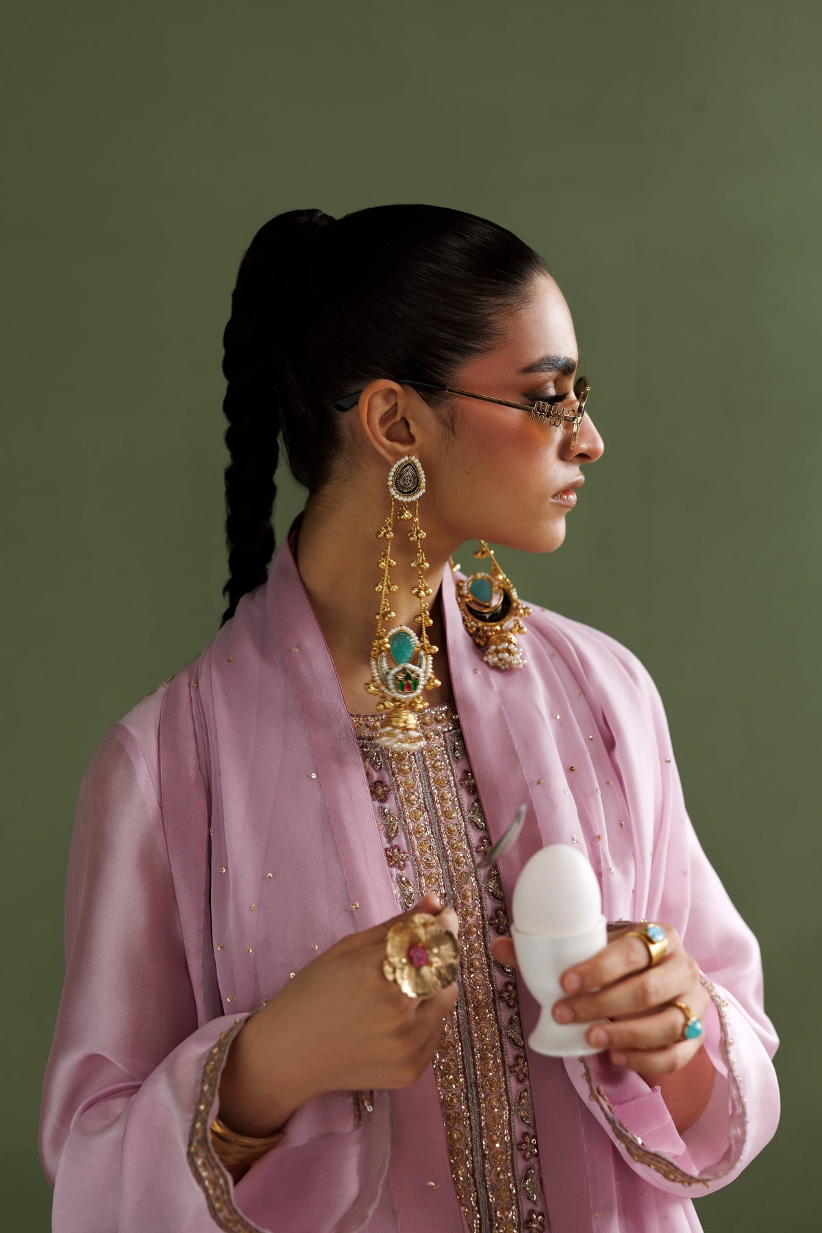 Zaari - 681