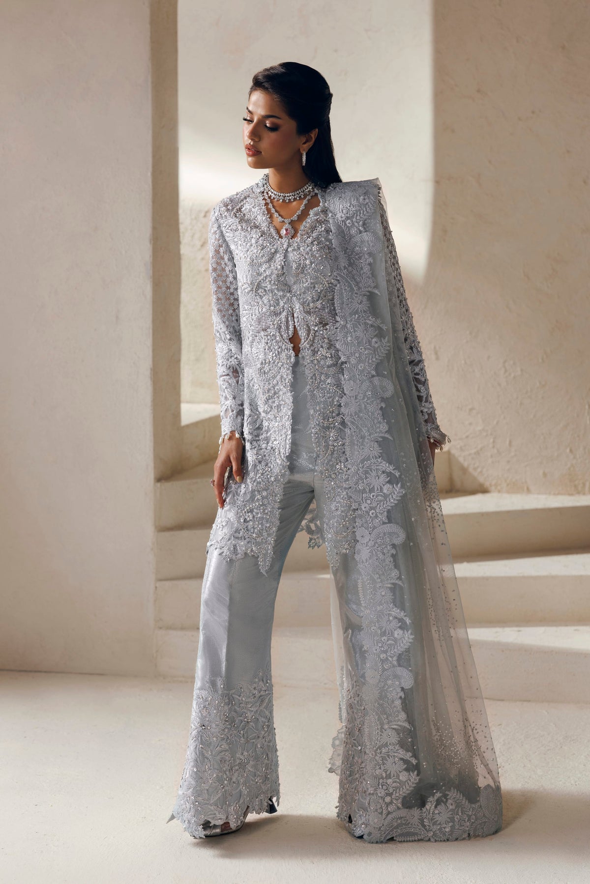 Desiree 1684 – image 2