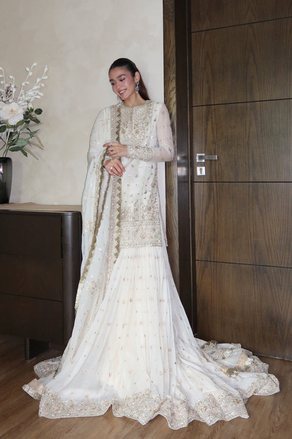Zarifa Style Diaries — 5051-04