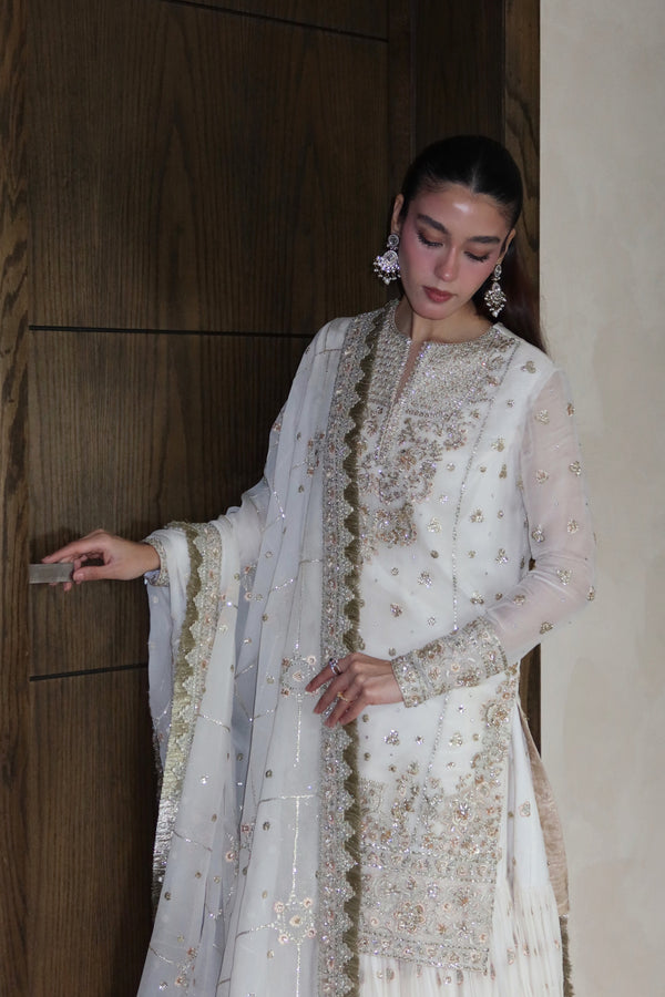 Zarifa Style Diaries — 5051-06