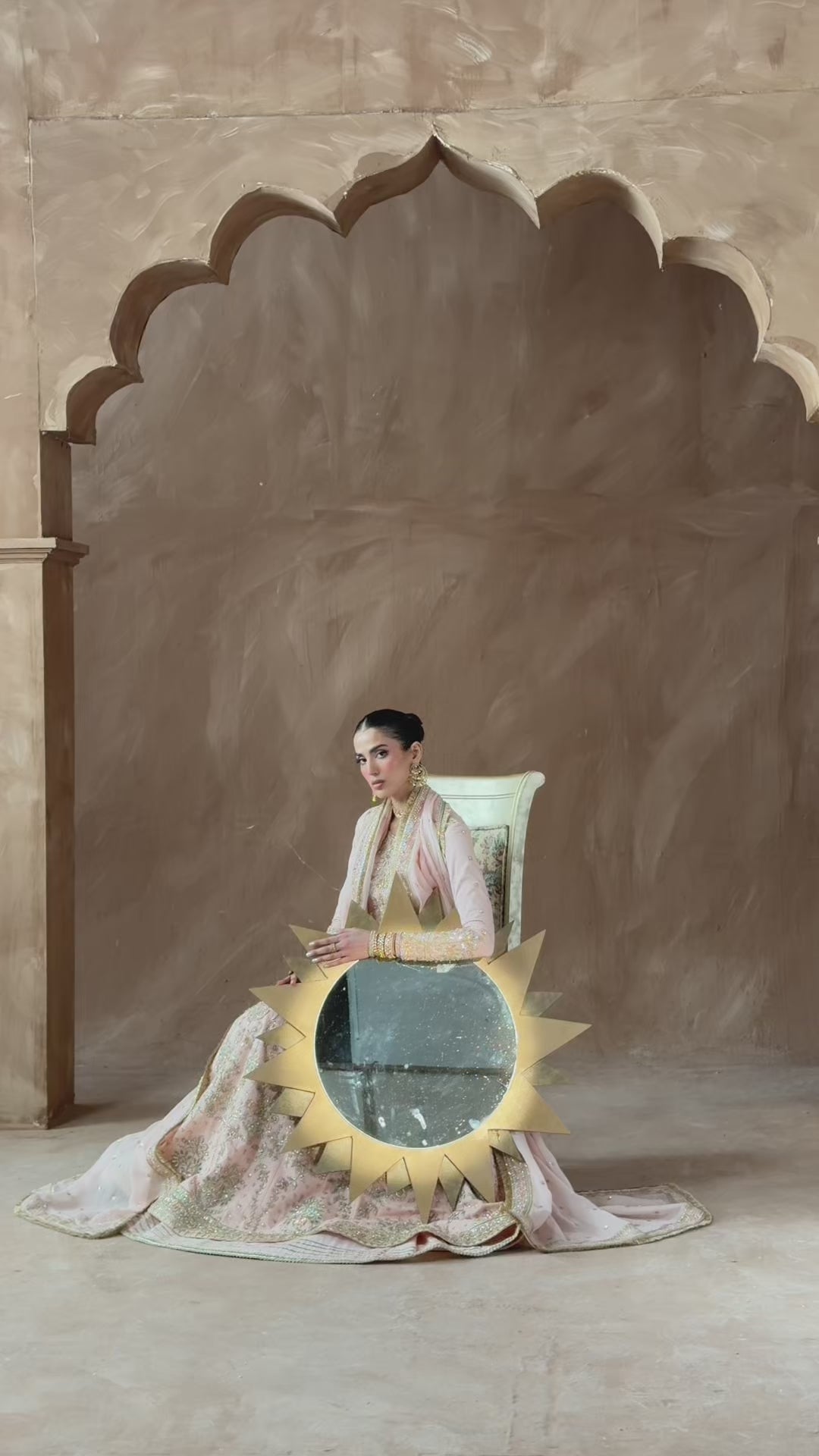 Zareen 5052 – Mobile Shoot video
