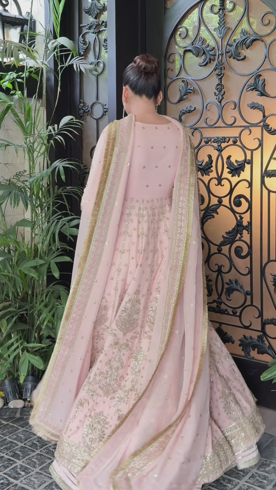 Zareen 5052 — Customer Diaries