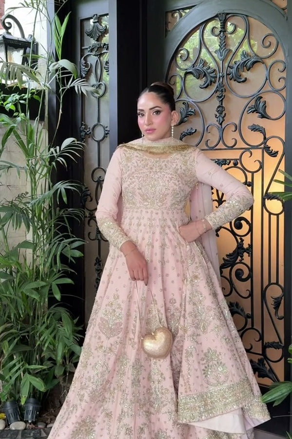 Zareen 5052 — Style Diaries
